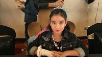 Rayakan ulang tahun, Aleesya dapat kejutan manis dari sang ayah. Engku menyiapkan pesta dengan berbagai makanan untuk memeriahkan hari ulang tahun sang putri. Foto: Instagram @imkoombre