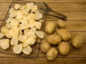 Wah, Keripik Kentang Tanpa Bumbu Ini Enak Dimakan dengan Apa Saja!
