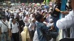 Foto: Massa Reuni 212 Bubar, Begini Suasana di Stasiun dan Halte Juanda