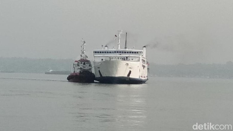 Cerita Nahas Terbakarnya KM Gerbang Samudra I Rute Surabaya-Banjarmasin Cerita Nahas Terbakarnya KM Gerbang Samudra I Rute Surabaya-Banjarmasin