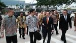 Thomas Lembong Sambangi Pabrik YoyiC di Cikarang