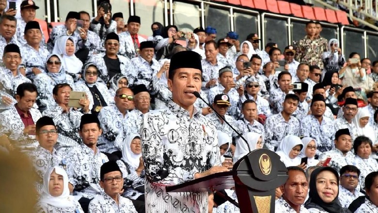 PGRI Minta Jokowi Buat Aturan Khusus untuk Honorer-Penjaga Sekolah PGRI Minta Jokowi Buat Aturan Khusus untuk Honorer-Penjaga Sekolah