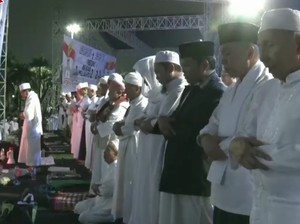 Amien Rais hingga HNW Hadiri Reuni 212 di Monas