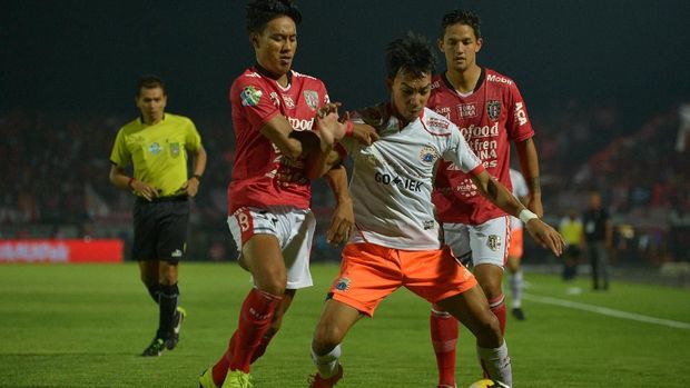 Bali United kalah 1-2 dari Persija di kandang sendiri.