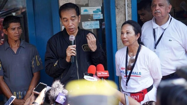 Masih Banyak Rumah Orang RI Nyantol Listrik ke Tetangga
