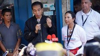Presiden Joko Widodo (Jokowi) secara simbolis telah meresmikan program penyambungan listrik bagi rumah tangga miskin yang berlokasi di Jawa Barat. Istimewa/Kementerian BUMN. Presiden Joko Widodo (Jokowi) secara simbolis telah meresmikan program penyambungan listrik bagi rumah tangga miskin yang berlokasi di Jawa Barat. Istimewa/Kementerian BUMN.