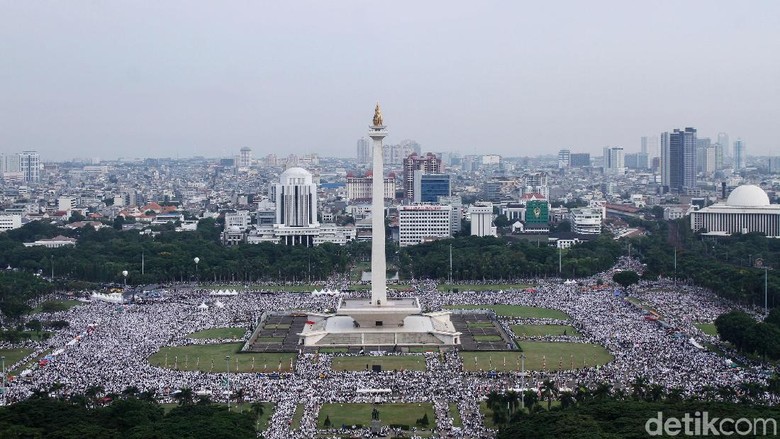 Fakta-fakta Reuni 212 di Monas Fakta-fakta Reuni 212 di Monas
