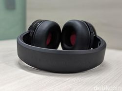 Unboxing Headphone Premium Rp 6 Jutaan