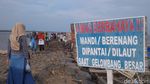 Foto: Libur Akhir Pekan di Cirebon, Ayo ke Pantai Kejawanan!