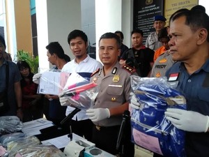 Polres Tangsel Tangkap 3 Sekawan Pencuri Mobil Sopir Taksi Online