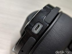 Unboxing Headphone Premium Rp 6 Jutaan