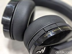 Unboxing Headphone Premium Rp 6 Jutaan