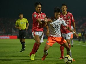 Kalahkan Bali United 2-1, Persija Geser PSM di Puncak Klasemen