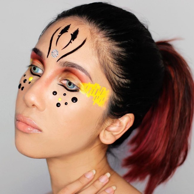 Ini makeup gila lainnya yang ditampilkan Suhay. Meski gila, namun super keren! Foto: Instagram (@suhaysalim)