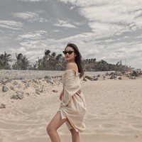 Sebagai salah satu ikon kecantikan yang dipuji banyak surat kabar, Khanh membagikan rahasia untuk mendapatkan tubuh ideal dan menawan. Seperti dilansir dari situ Afamily, Khanh menjalankan olahraga teratur demi mempertahankan penampilannya. Foto: Instagram @imkhangan