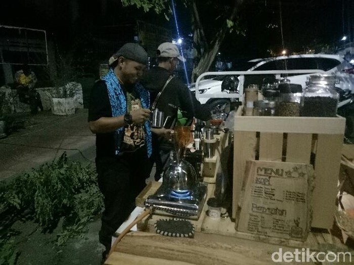 Mobile Cafe ala Banyuwangi, Bisa Ngopi Enak di Mana Saja