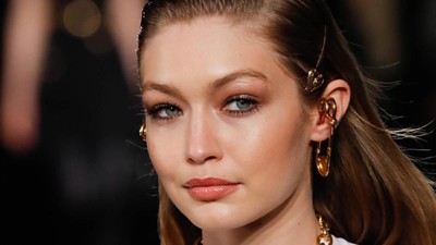 Ironi Selebriti yang Dituntut karena Posting Foto Diri Sendiri di Instagram