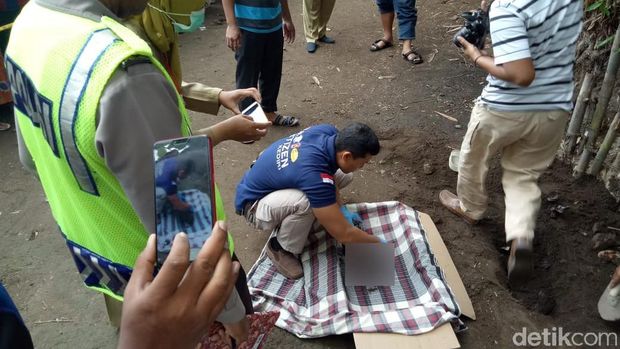 Titik Terang Penemuan Bayi Terkubur di Belakang Rumah Warga Kediri