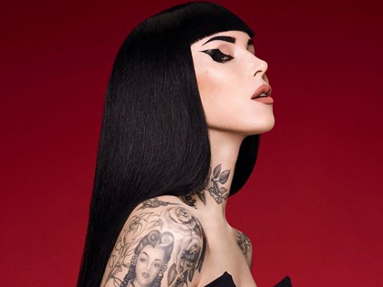 Kat Von D Melahirkan Anak Pertama di Usia 36 Tahun