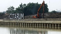 Daerah Jakarta dan sekitarnya mulai memasuki musim hujan. Sejumlah proyek pencegahan banjir pun terus dikebut pengerjaannya.