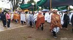 Foto: Sakralnya Tradisi Nyangku di Ciamis
