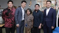 Fitur e-wallet memungkinkan pengguna melakukan transaksi dengan mudah dan cepat. Selain itu lembaga kliring yang ditunjuk secara ekslusif juga memastikan setiap transaksi dapat berlangsung secara aman. Dari segi infrastuktur teknologi informasi, Treasury menerapkan sistem otentifikasi berlapis yang turut menjaga dan memastikan kerahasiaan dan keamanan transaksi penggunanya. Foto: dok. Treasury