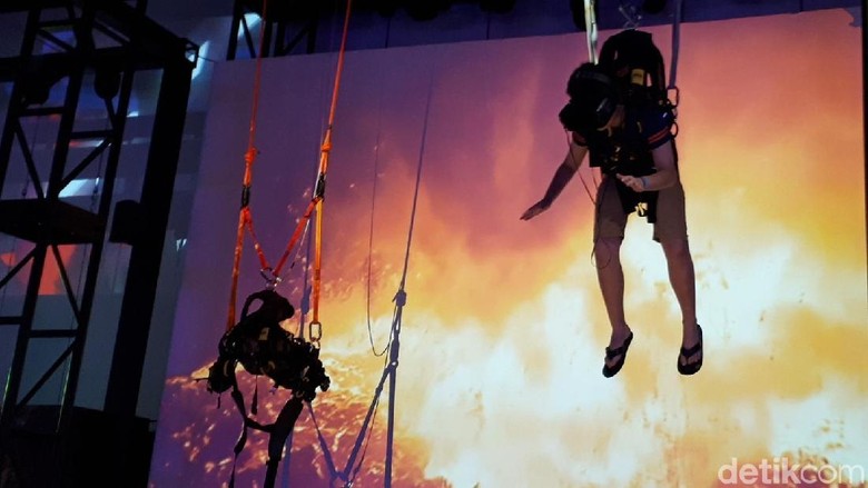 Berani main Flying Dive? (Afif Farhan/detikTravel) Berani main Flying Dive? (Afif Farhan/detikTravel)