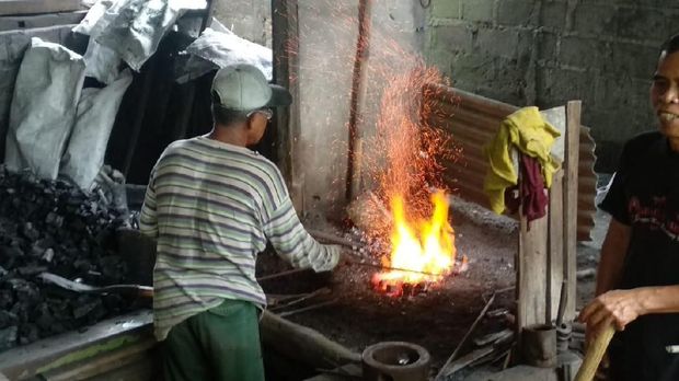Pandai besi di Gunungkidul