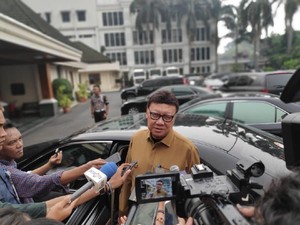 Mendagri Jelaskan Alasan Terbitkan Aturan e-KTP Rusak Harus Dibakar