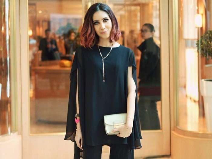 Beauty Vlogger Suhay Salim menikah di KUA memakai celana jeans. Foto: dok. Instagram Beauty Vlogger Suhay Salim menikah di KUA memakai celana jeans. Foto: dok. Instagram