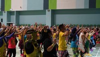 Wah banyak yang semangat dalam menikmati zumba. (foto: Ayunda/detikHealth)