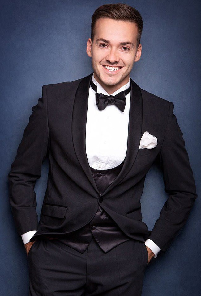 Namun nyatanya, menjadi ilmuwan belum memuaskan pria 25 tahun itu. Jack Heslewood lebih memilih menjadi model fashion pria dibanding ilmuwan. (Foto: Istimewa)