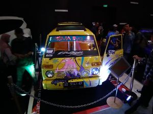 Hijet 1000 Nggak Jadul Lagi, Pakai Sunroof dan Ada Mini Bar-nya