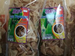 Suka Makan Snack? Cobain Deh Keripik Usus Pepaya