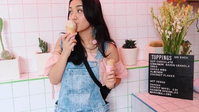 Ini Zulfa Maharani, Pemain Dilan 1990 yang Doyan Es Krim