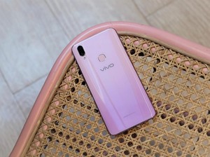 Ada Vivo V11 Fairy Pink untuk Sambut Natal & Tahun Baru