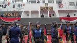Aksi Polwan Tangguh di HUT Polairud Ke-68