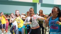 Peserta sangat bergairah dan antusias saat kegiatan zumba ini. (foto: Ayunda/detikHealth)