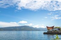 Jelajah Indahnya Danau Toba yang Tawarkan Sejuta Pesona