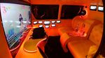 Hijet 1000 Rasa Kekinian, Ada Sunroof, Mini Bar, dan Bisa Main PS