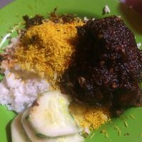 Malam Ini Bisa Jajan Nasi Bebek Madura yang Pedas Nendang ...