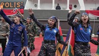 Sejumlah aksi dari para satuan Polairud turut memeriahkan acara tersebut. Salah satunya aksi para polwan yang menari dan bernyanyi bersama memeriahkan acara HUT Polairud ke-68.