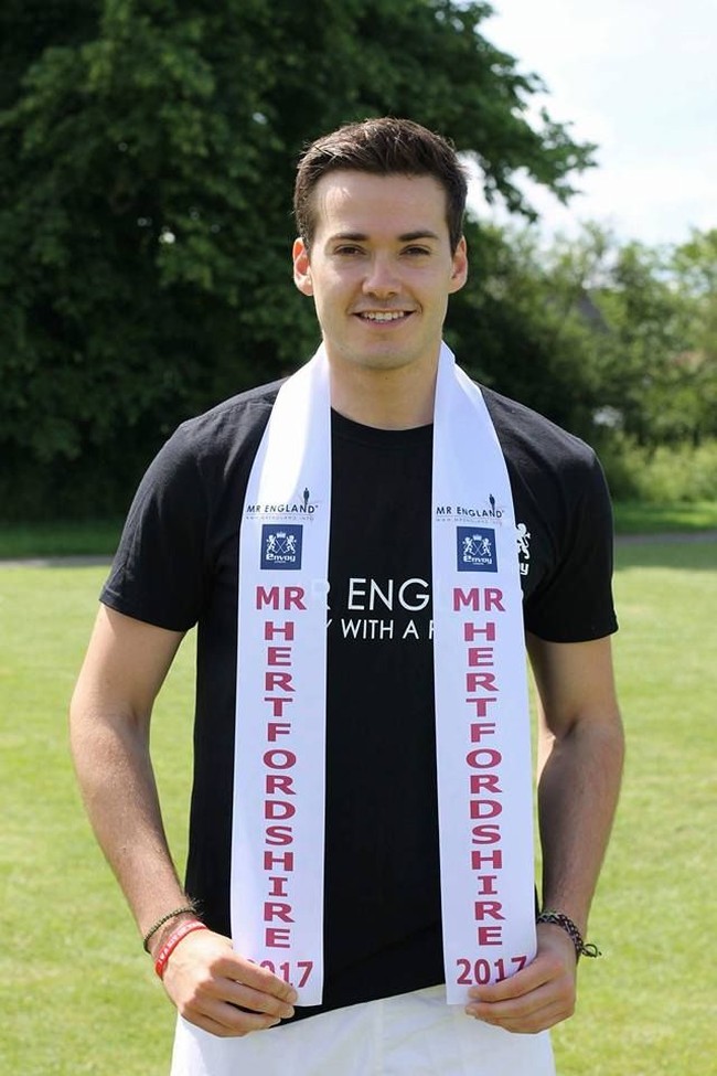 Jack Heslewood kini mewakili Inggris untuk mengikuti ajang pemilihan model pria di Australia, Manhunt International. (Foto: Istimewa)