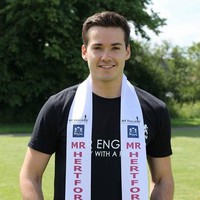 Jack Heslewood kini mewakili Inggris untuk mengikuti ajang pemilihan model pria di Australia, Manhunt International. (Foto: Istimewa)