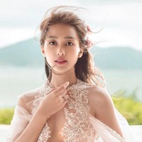 Dengan kemampuannya dan wajahnya yang khas Asia, Khanh mampu masuk ke dalam dunia hiburan dengan cepat dan membangun kariernya sejak muda. Foto: Instagram @imkhangan