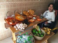Keren! Koki Cilik Ini Tetap Semangat Masak Meski Terkena Miopati