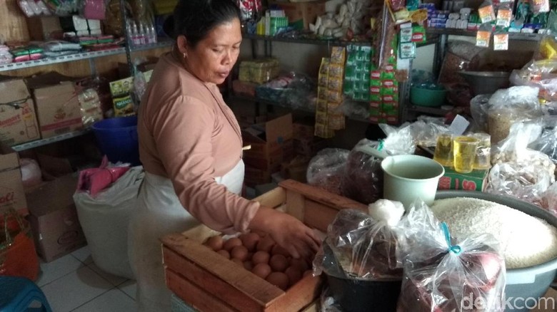 Jelang Natal, Harga Telur di Pasar Projo Ambarawa Naik Jelang Natal, Harga Telur di Pasar Projo Ambarawa Naik