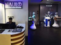 Wah, Robot di Resto Nepal Ini Layani Pengunjung dengan Cekatan!