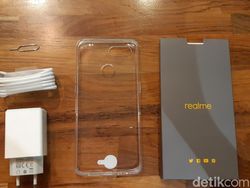 Unboxing Realme U1, Ponsel Buat Generasi Selfie