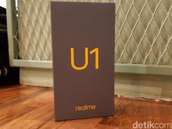 Unboxing Realme U1, Ponsel Buat Generasi Selfie